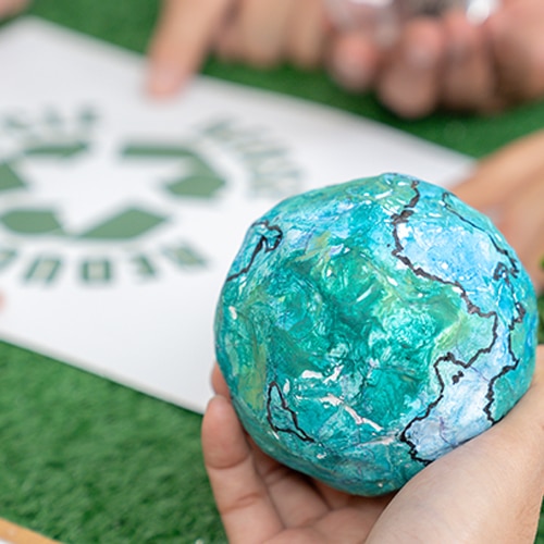 Giornata Mondiale dell’Educazione Ambientale: imparare a prenderci cura del mare.