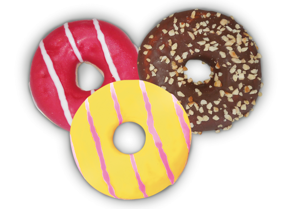 Ciambella donut alla crema, frutti di bosco, cioccolato e nocciole