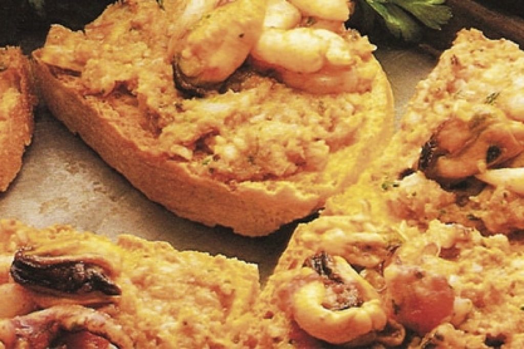 Crostini-al-misto-di-pesce