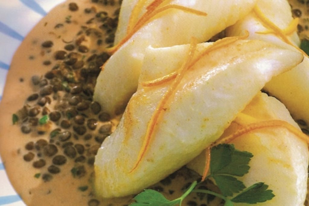 Pesce-san-pietro-su-letto-di-lenticchie