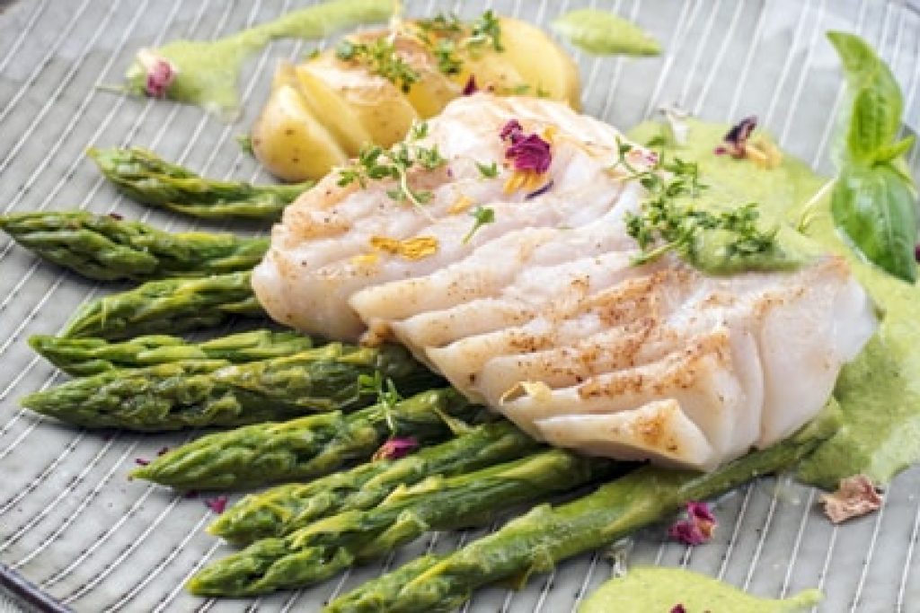 Tavolozza-fiorita-di-pesce-persico