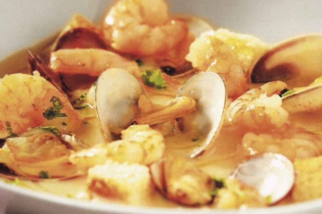 Zuppa-vongole-e-gamberetti