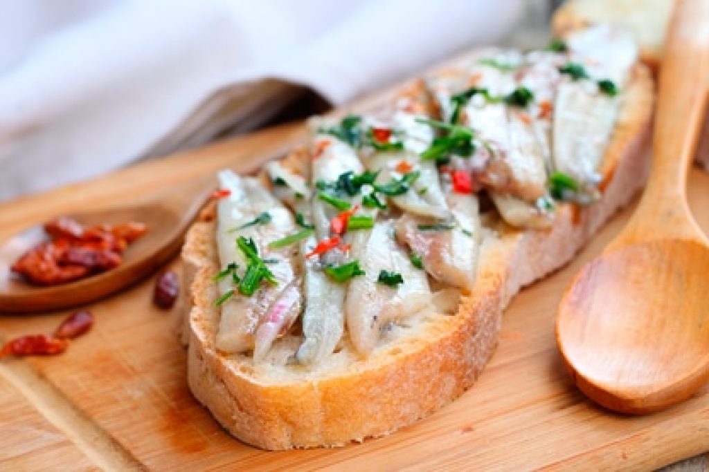 crostini_di_alici_e_peperoncino