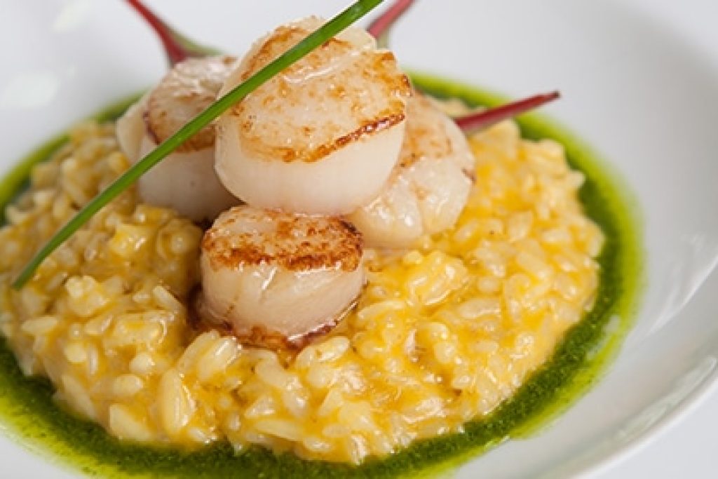 risotto_capesante_e_zafferano_al_pesto